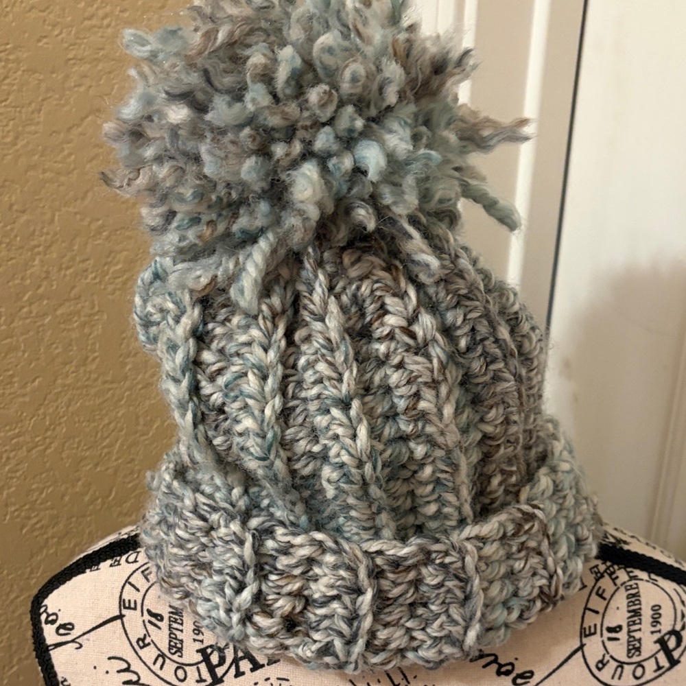 Chunky Knit Pom Pom Beanie